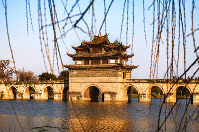 云南建水十七孔桥 历史与风景的完美交融