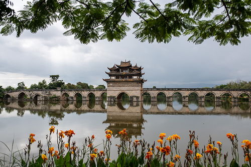 古城纳清凉，烟火醉游人——云南建水迎来夏日旅游季